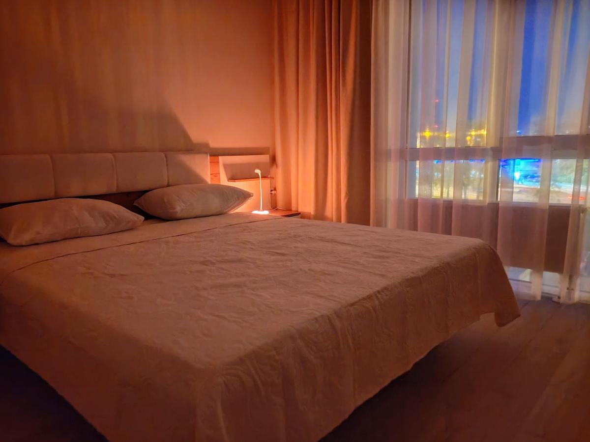 "Well-Being" Popular Among Business Person Apartment Лвив Екстериор снимка